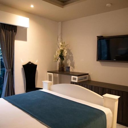 Hotel Boutique Monarca El Paraíso Екстериор снимка